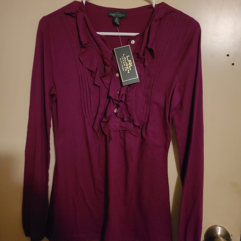 LRL women's ruffled blouse